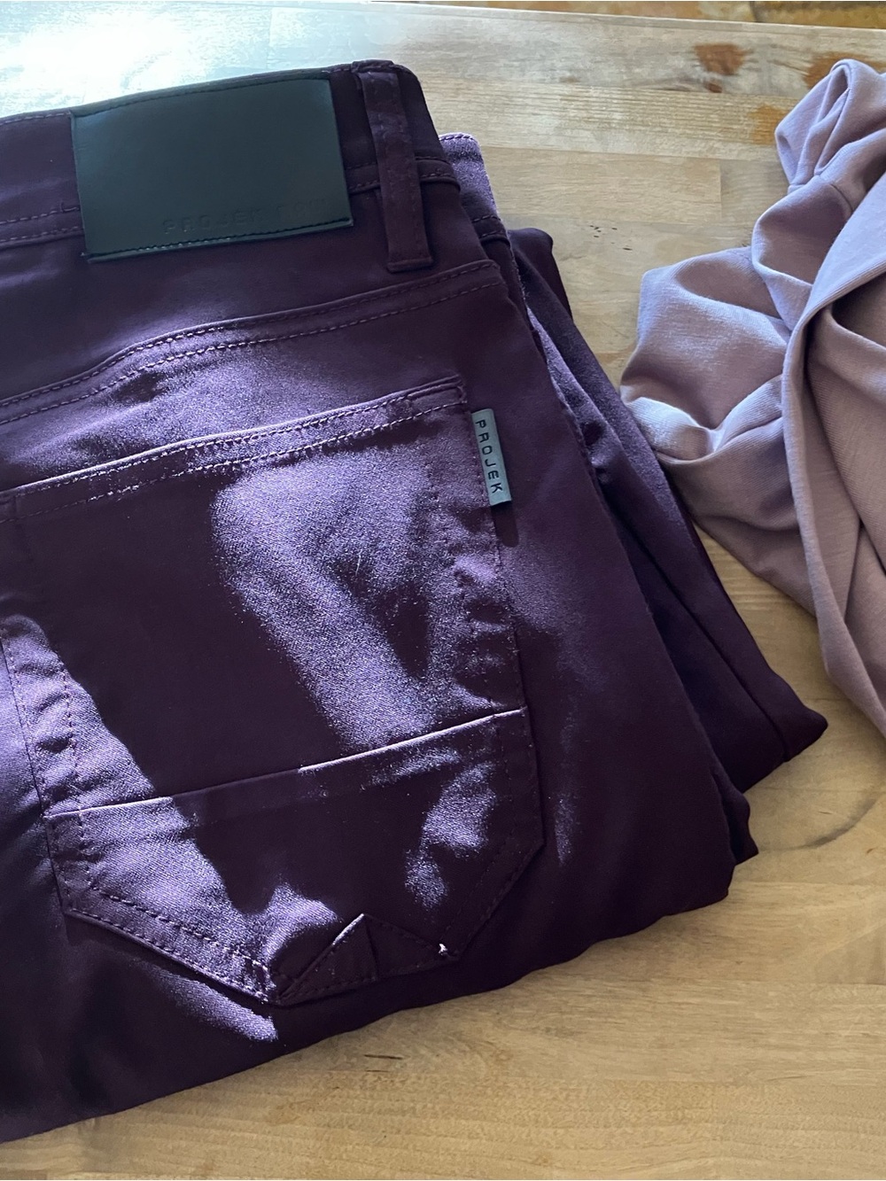Mulberry Purple Projekt Raw Men’s Pants-30 Classic fit
Coupe classique
